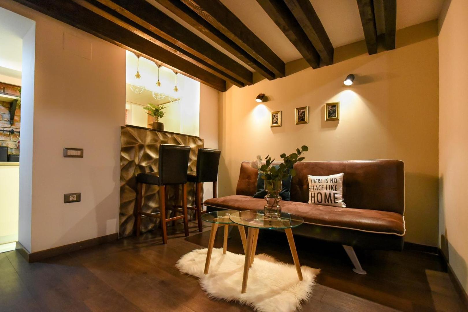 Central Comfort - Duplex-Style Studios On Regina Elisabeta Bukarest Eksteriør billede
