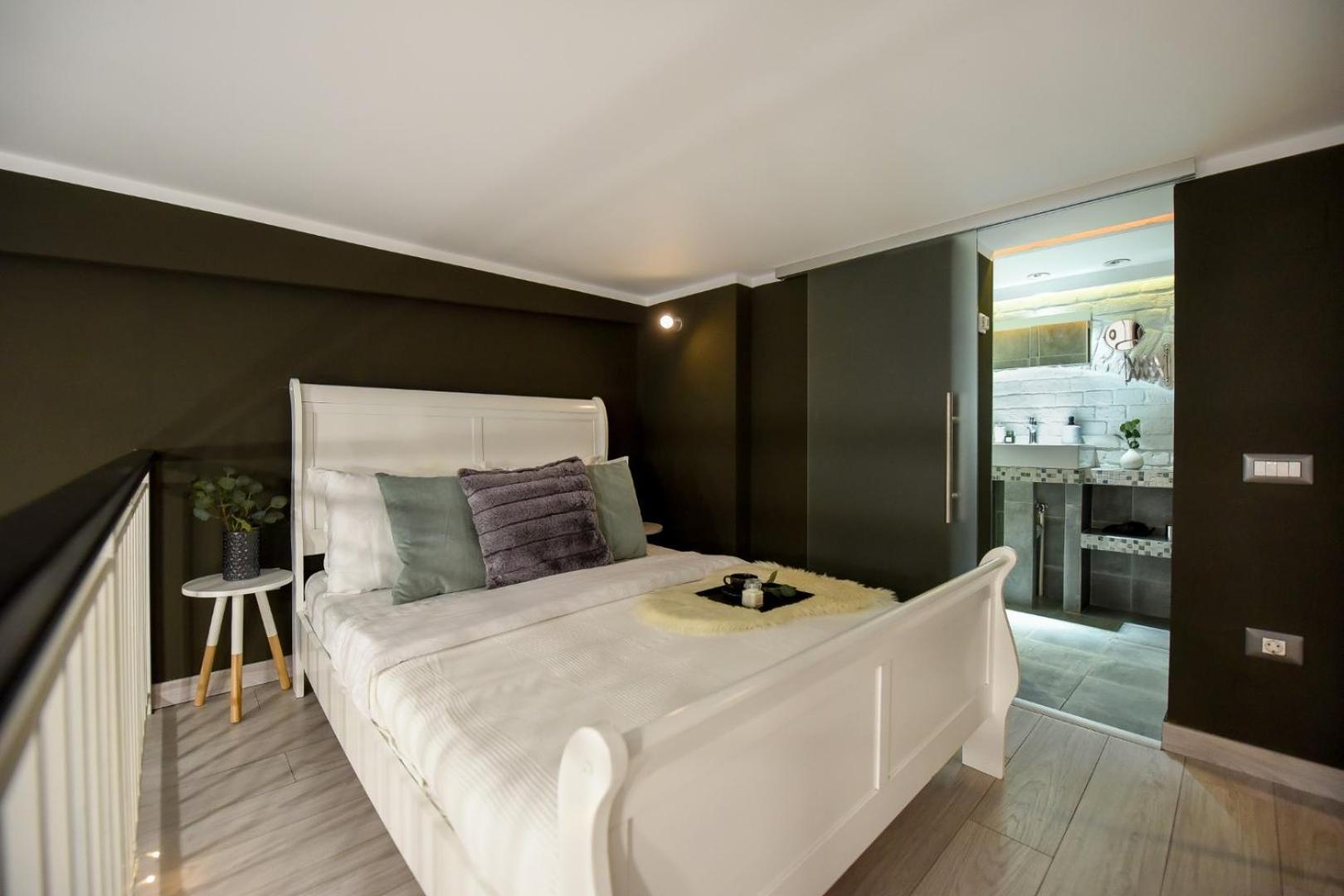 Central Comfort - Duplex-Style Studios On Regina Elisabeta Bukarest Eksteriør billede